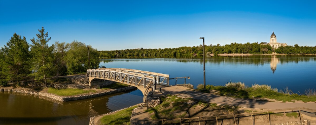 From Coast to Table: Best Places to Visit in Canada for Stunning Sights and Tasty Bites