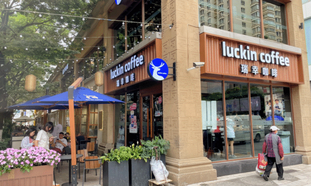 Starbucks Faces New Competition with China’s Biggest Coffee Chain’s U.S. Debut